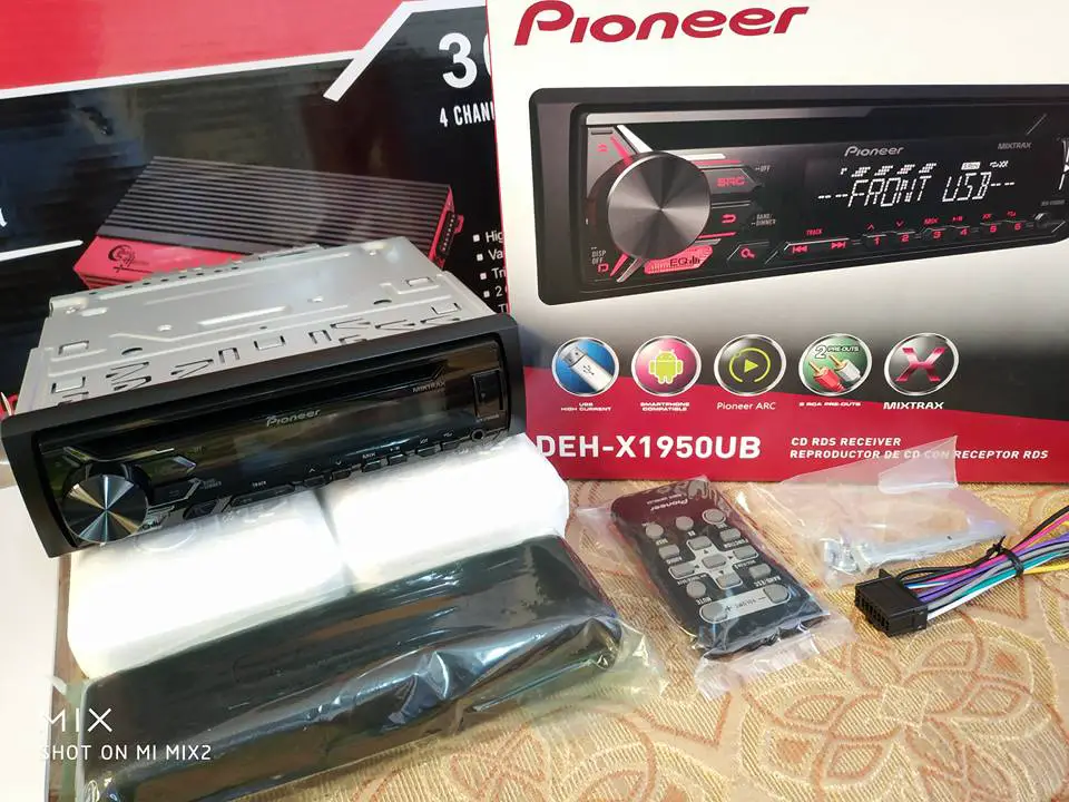 Radio PIONNER --USB /MP3  //COMANDO// MUSICA-KITIPO/CAJON DE BAJO Foto 6178766-3.jpg