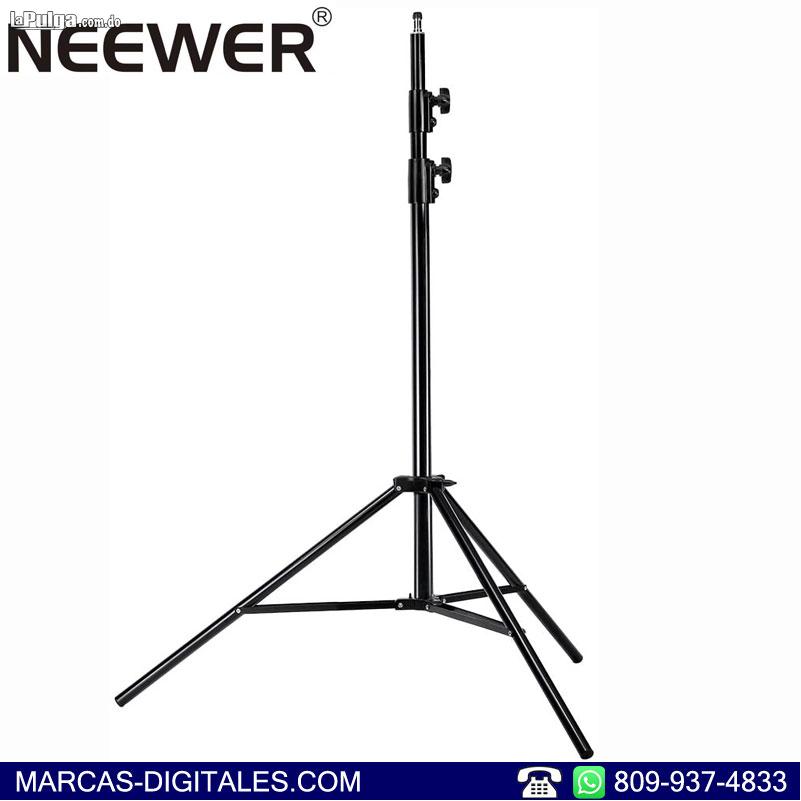 Neewer Tripode Reforzado de Soporte para Estudio 104 Pulgadas Foto 6901231-1.jpg