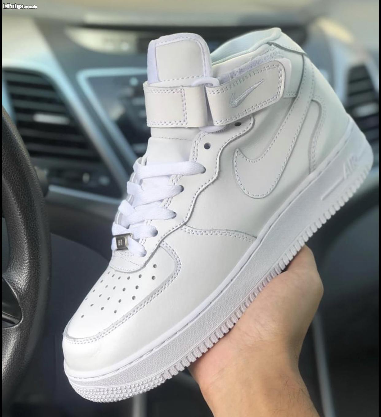 Lista 99+ Foto Air Force 1 Blanco Con Rojo Mirada Tensa