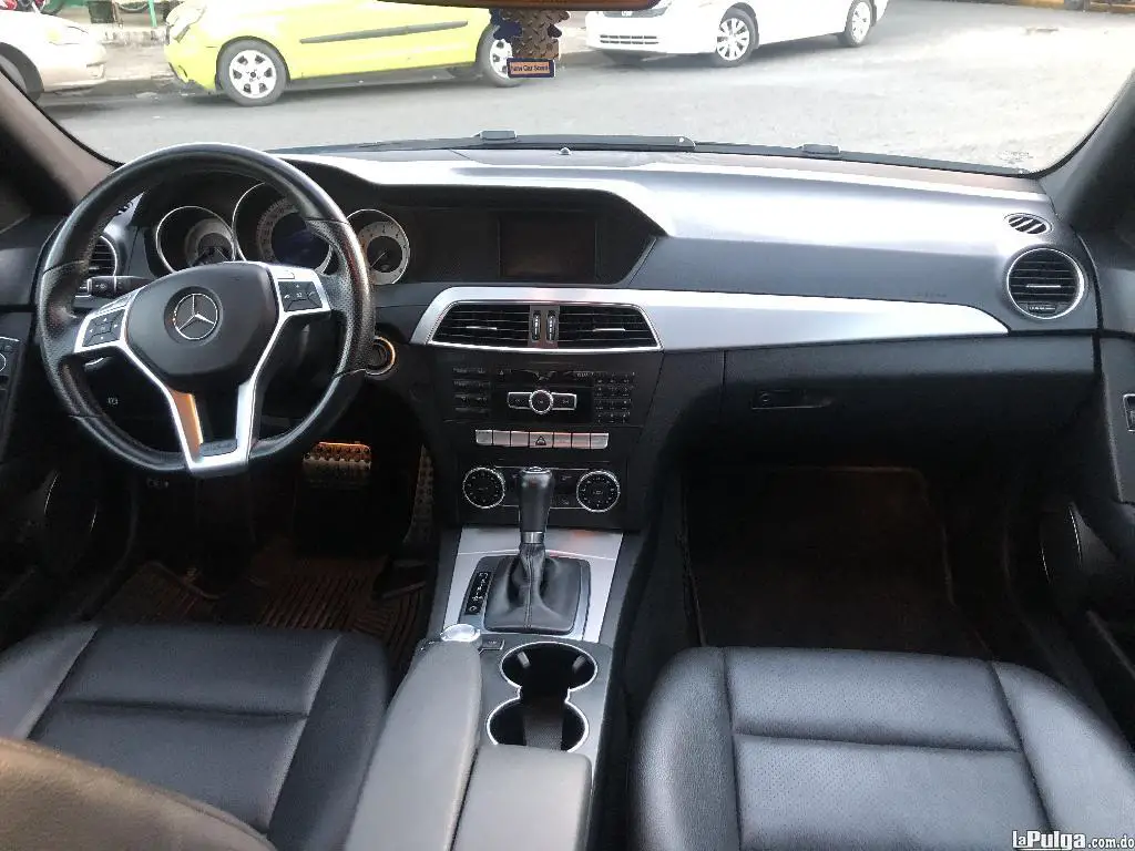 Mercedez Benz C300 4matic 2013 Foto 6902626-5.jpg