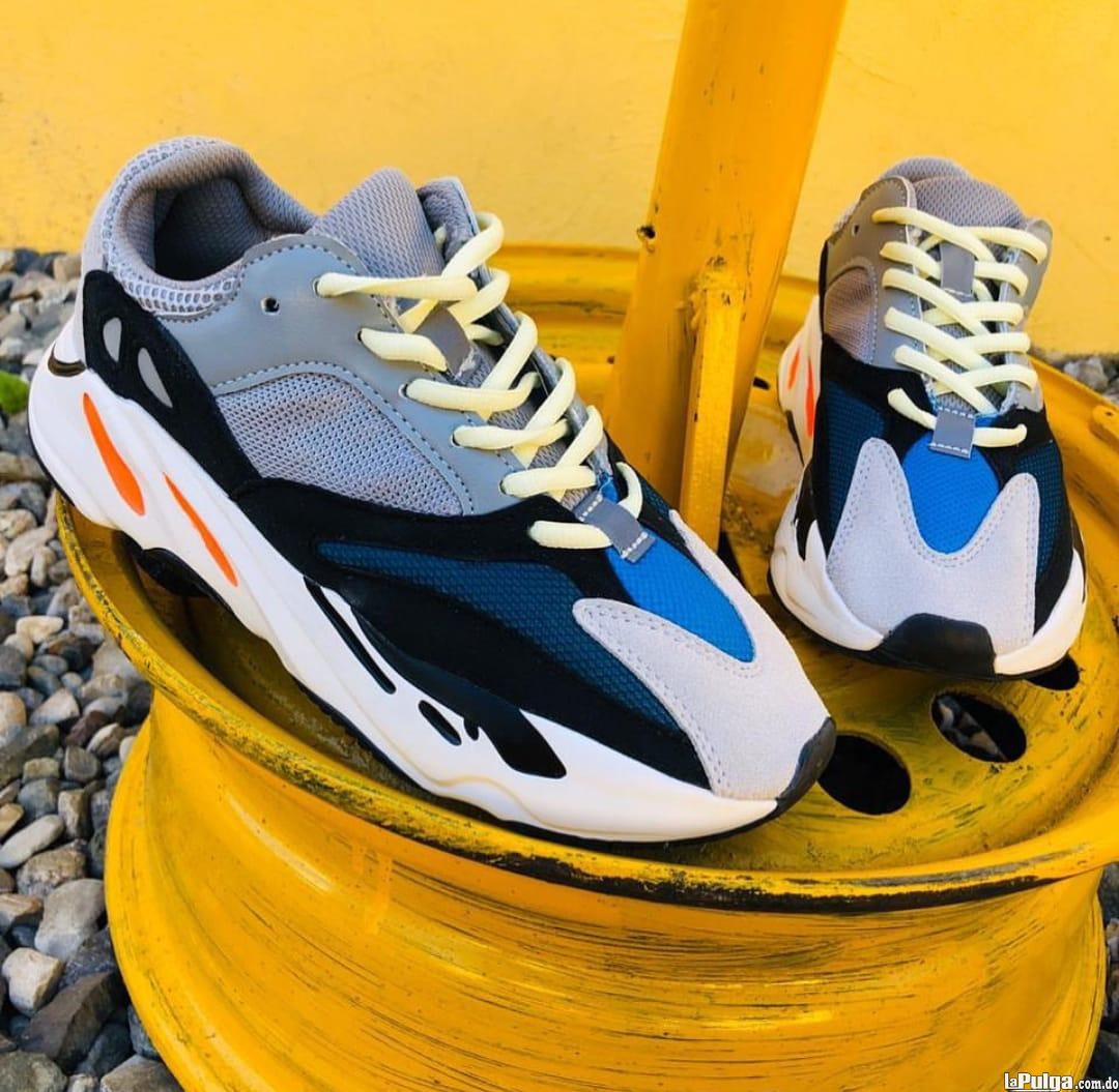 Tenis Adidas Yeezy 700 Wave Runner  Foto 6940266-2.jpg