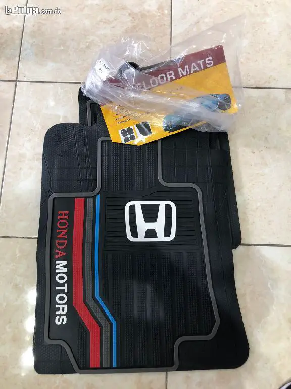 Kit de alfombras para carro de goma todas las marcas disponible Foto 7017335-3.jpg