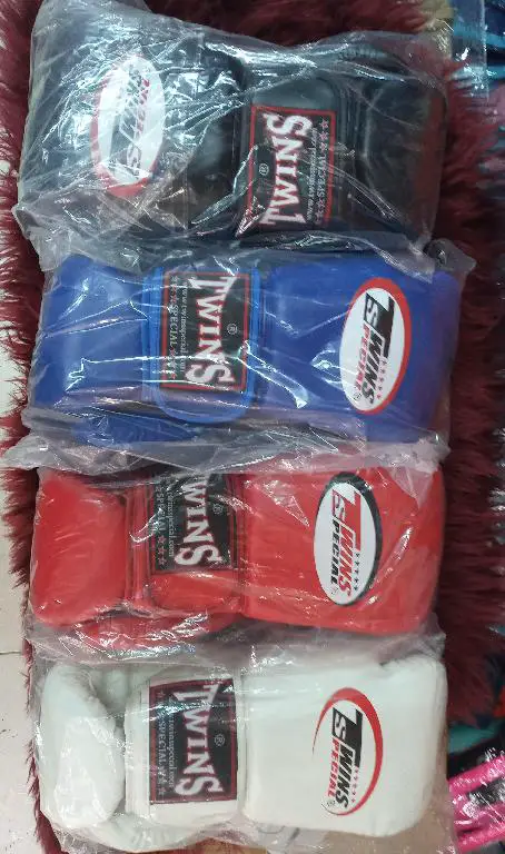 GUANTES BOXEO y Artes Marciales 10oz y 12oz Foto 7045188-s1.jpg