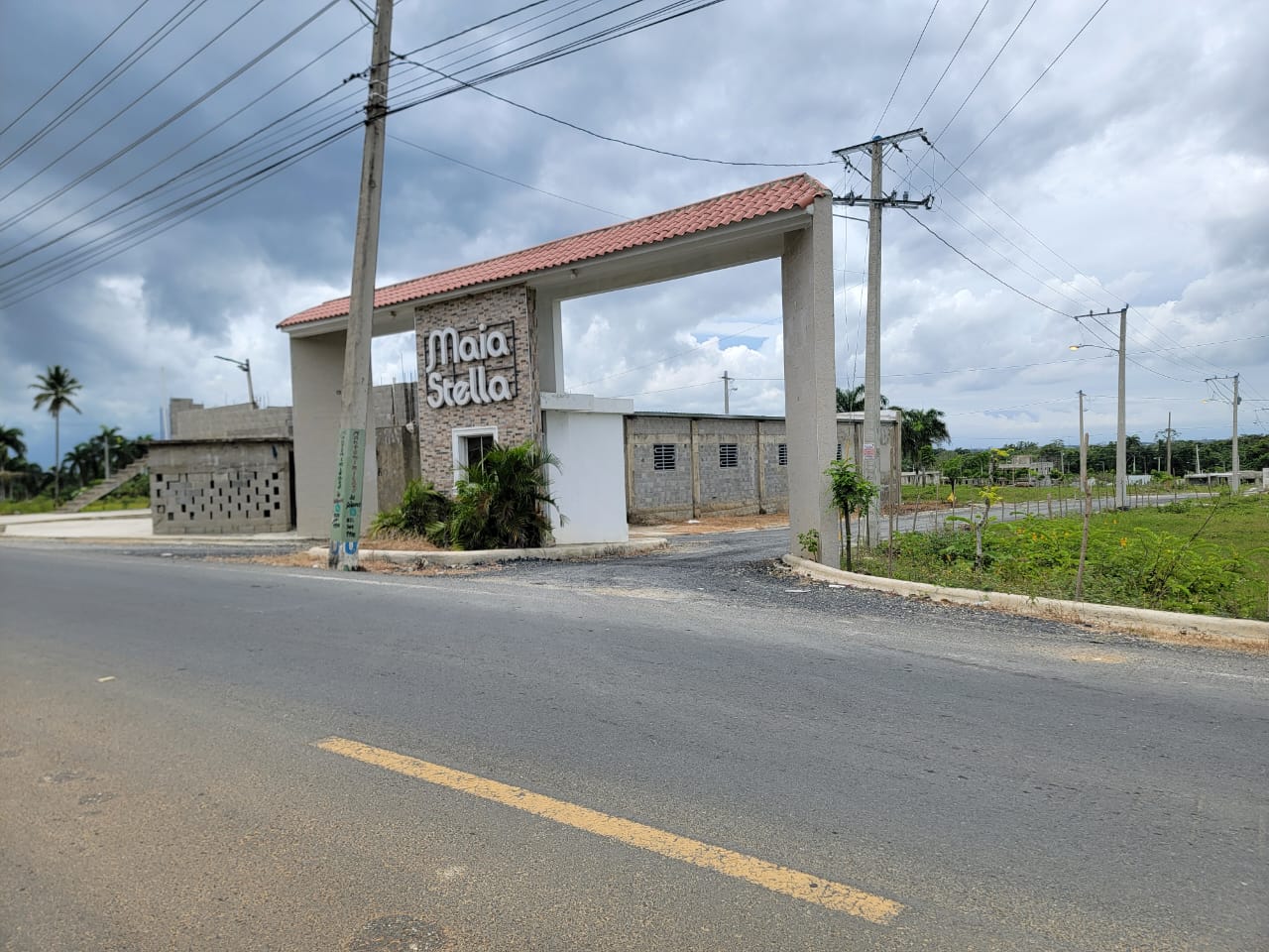 VENDO SOLAR DE 135 M2 EN VILLA MELLA. A 10 MINUTOS DE LA PARADA MAMA T Foto 7045318-T1.jpg