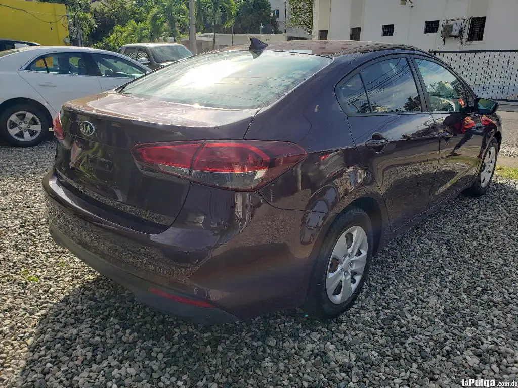 Kia Forte 2017 Gasolina Foto 7073761-3.jpg