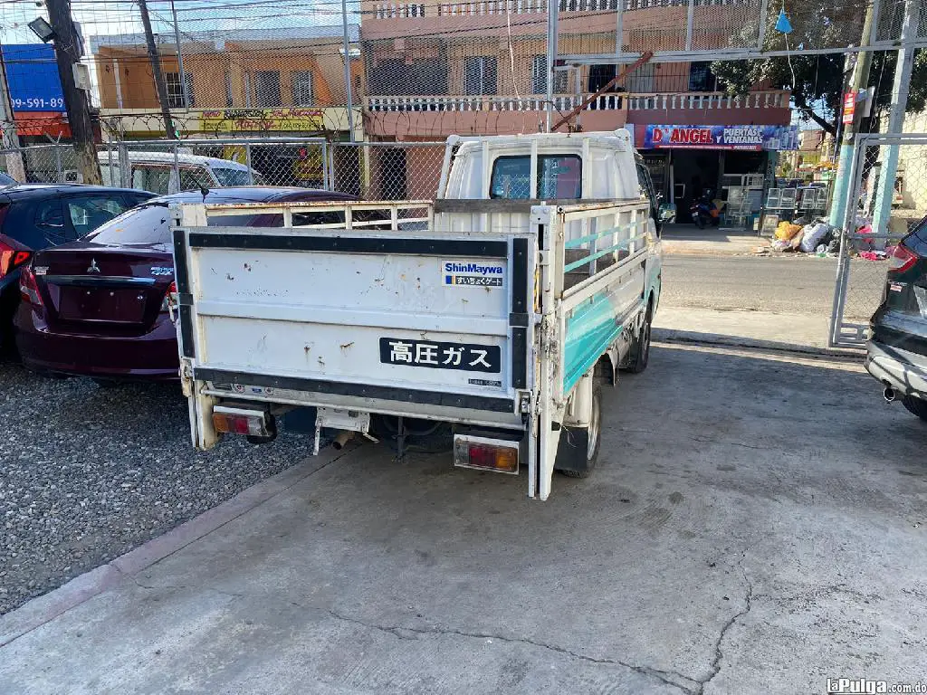 Nissan Vanette 2016 Gas/Gasolina Foto 7082562-2.jpg
