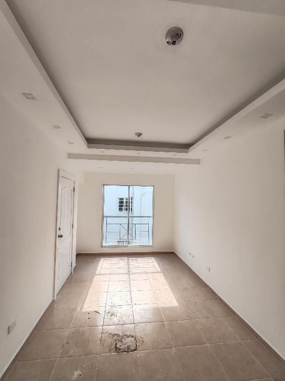 4to piso Vista Hermosa Santo Domingo Este  Foto 7084690-6.jpg