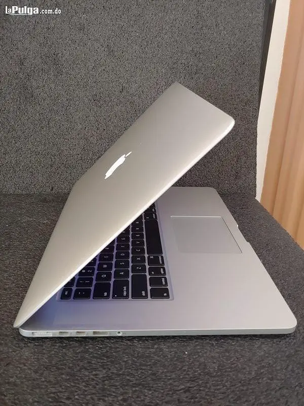 Macbook Pro Retina 2015 de 15 i7 2.5ghz 16gb mem 500gb ssd 2 video  Foto 7094484-4.jpg