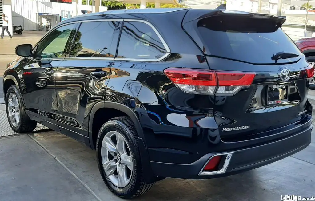 TOYOTA HIGHLANDER LIMITED AWD 2019 Foto 7095843-1.jpg