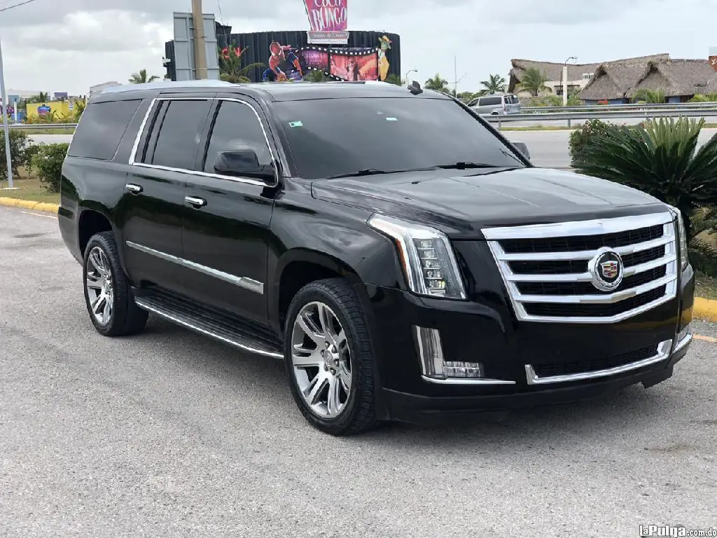 Exotica Cadillac Black siente el confort en alquiler!  Foto 7098443-5.jpg