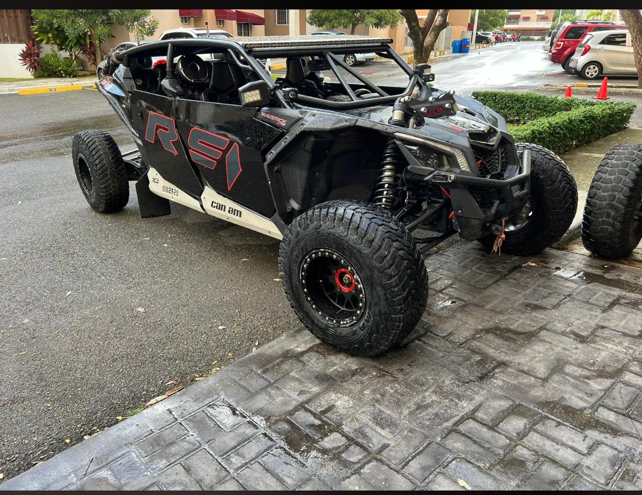 Jeeps pa montiar y deportivos pa lujear alquiler!  Foto 7098608-4.jpg