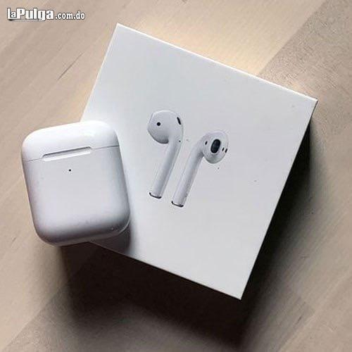 Auriculares Apple AirPods 2da Generación con estuche de carga inalambrica