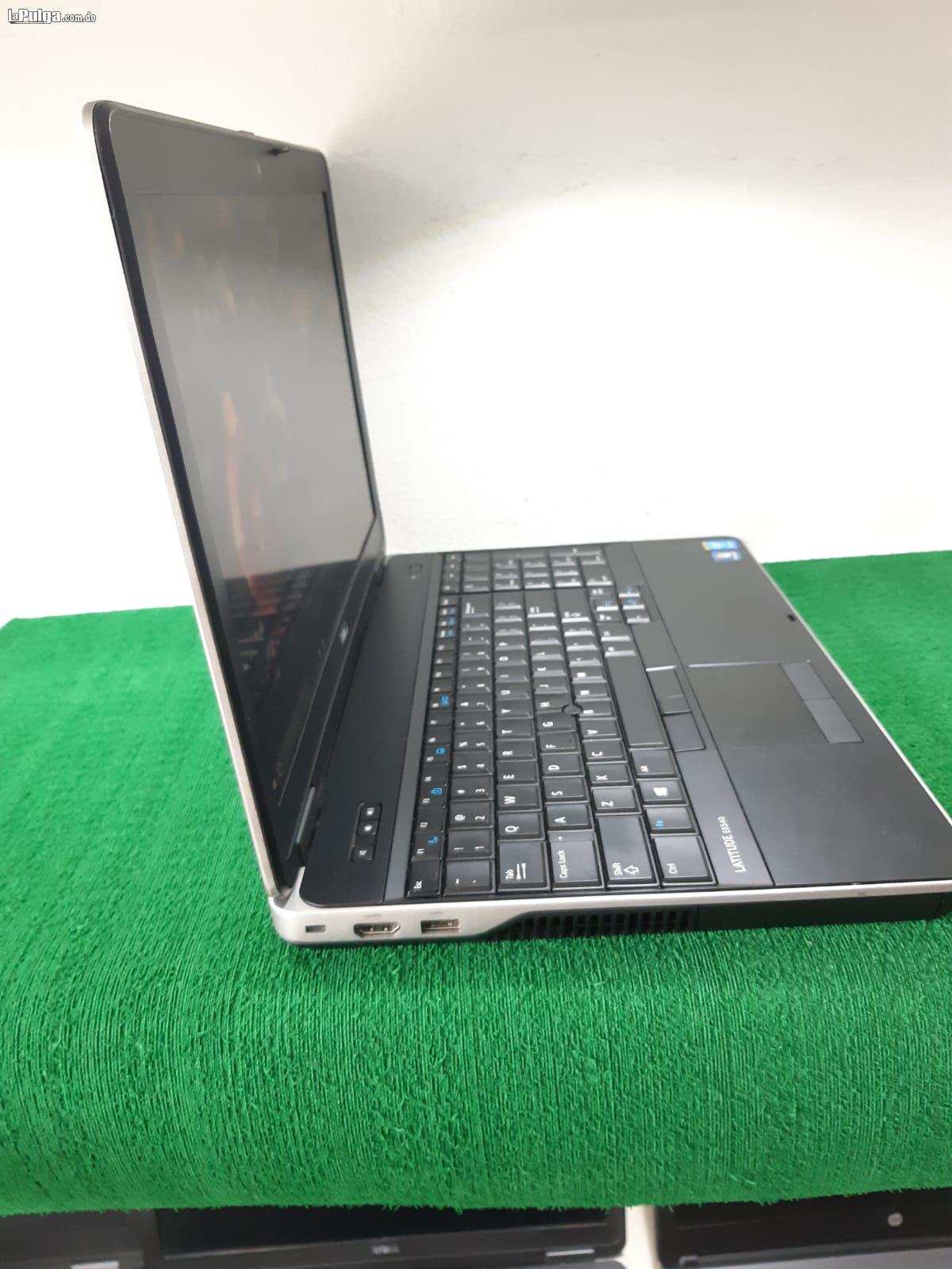 Laptop DELL E6540  Foto 7114409-3.jpg
