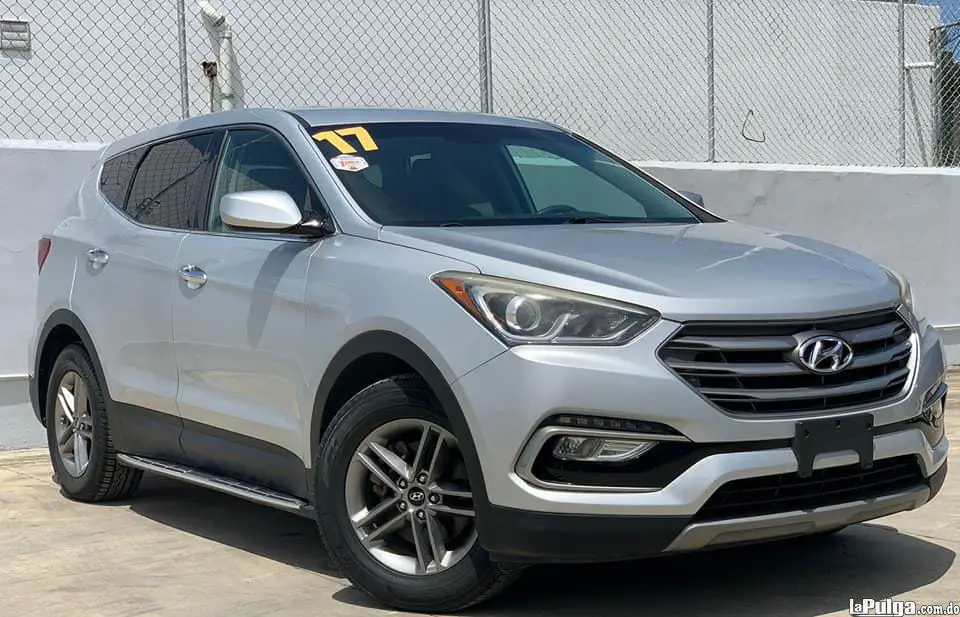 Hyundai Santa Fe 2017 Clean Carfax Foto 7121910-5.jpg