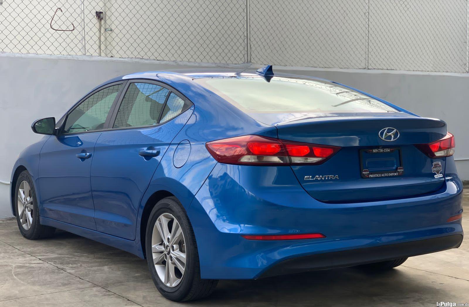 Hyundai Elantra SE 2017 Clean Carfax Foto 7121922-5.jpg