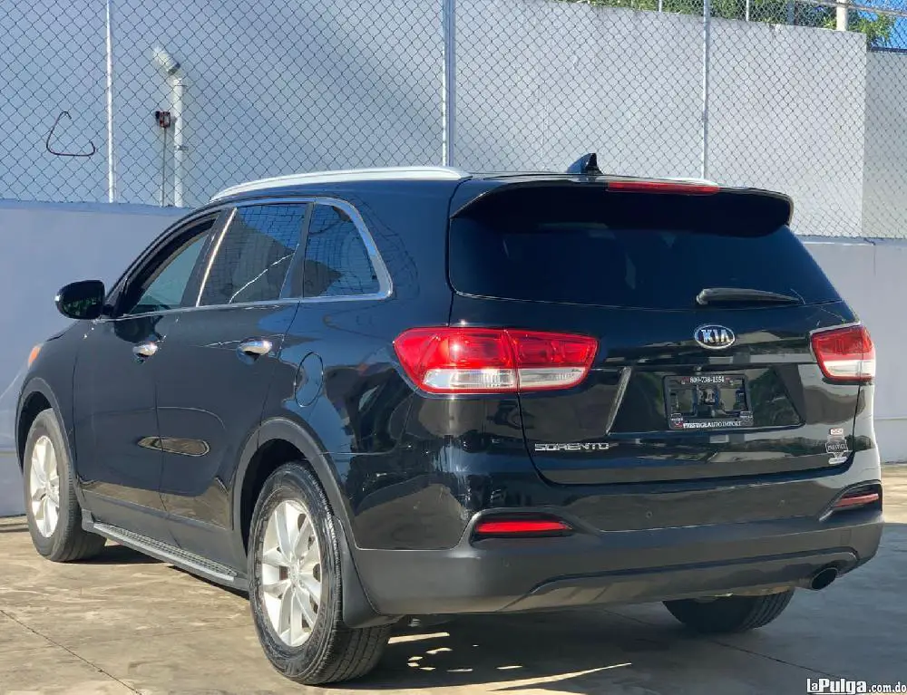 Kia Sorento 2016 Clean Carfax Foto 7122369-2.jpg