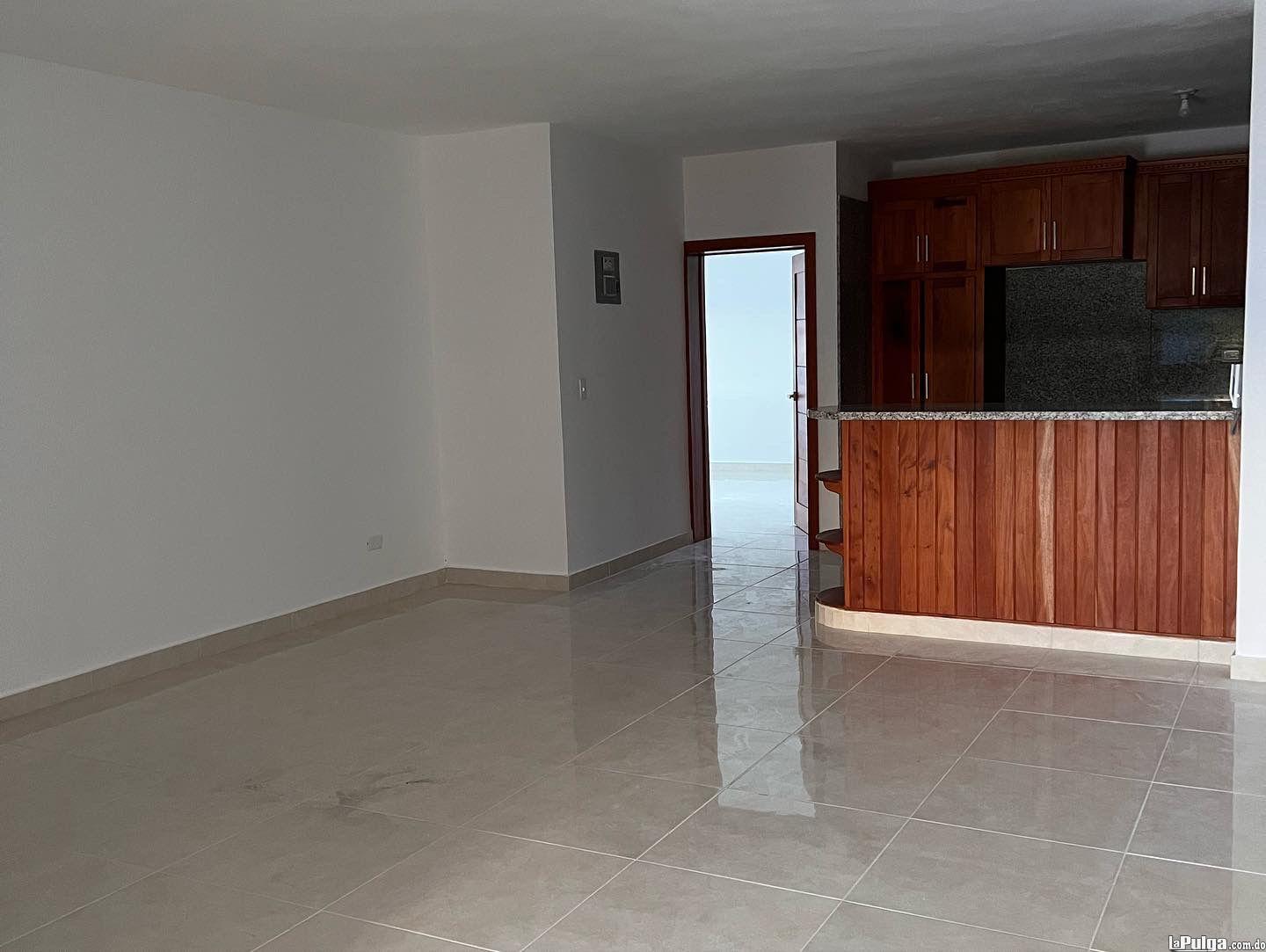 SE VENDE AMPLIO APARTAMENTO EN RESIDENCIAL LEONELA Foto 7127574-5.jpg