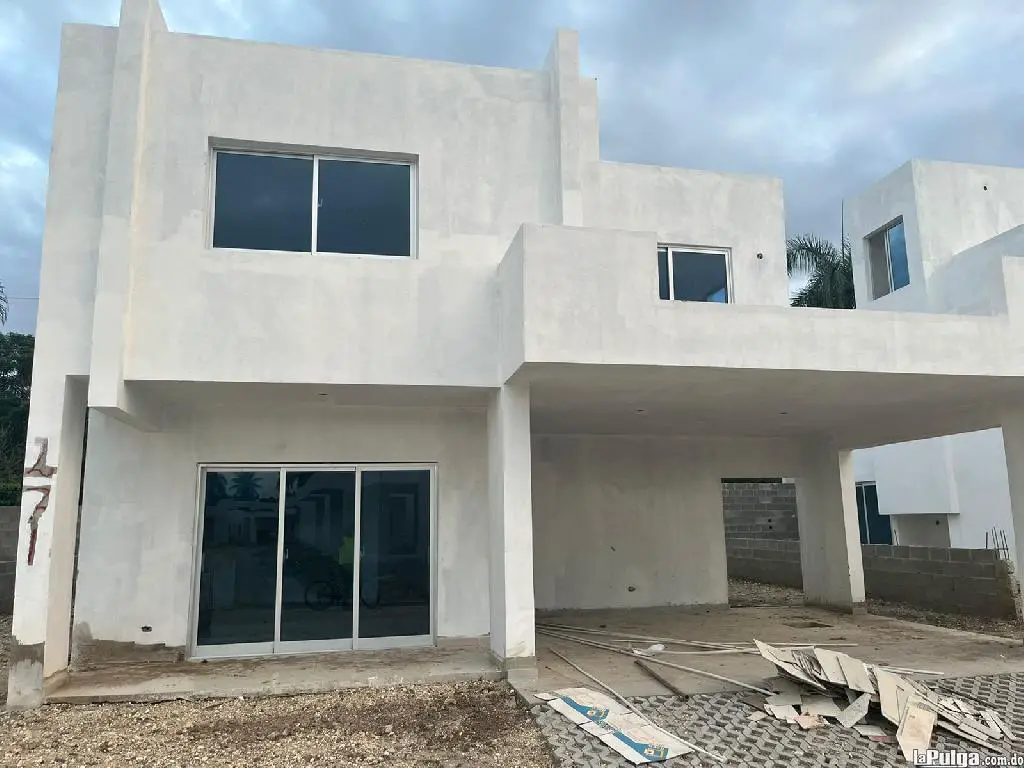 SE VENDE CASA DE 2 NIVELES EN EL RESIDENCIAL LAS PALMERAS 3 MVS S.C Foto 7127714-1.jpg