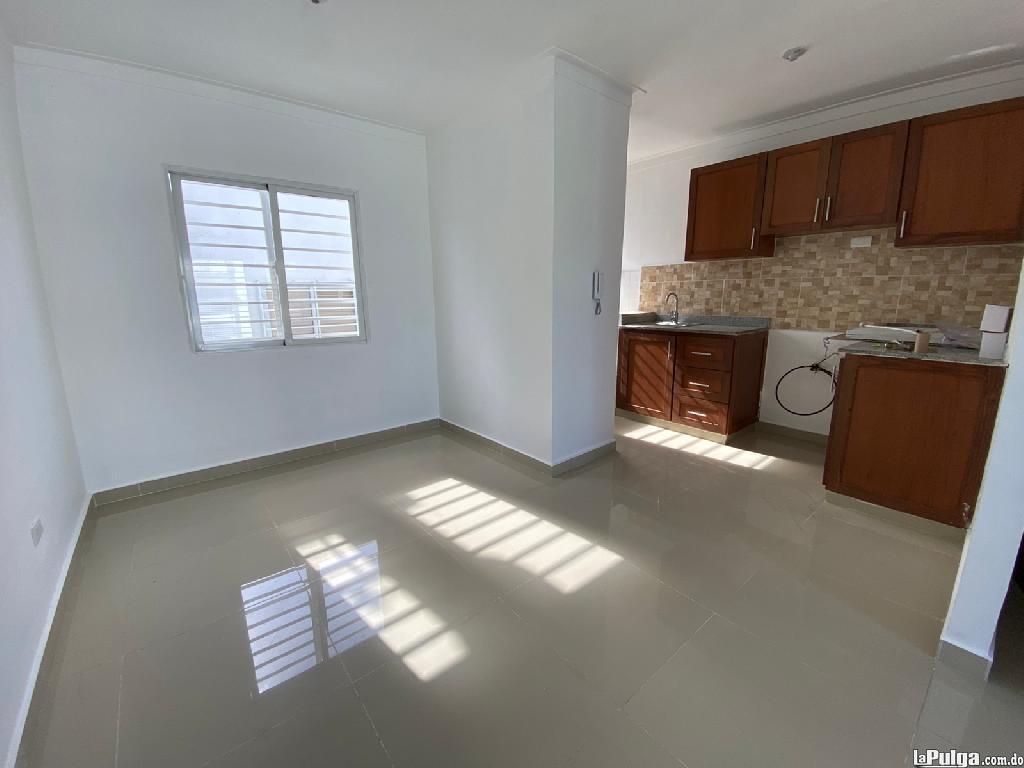 Apartamento en sector SDO - Proximo Autopista Duarte 3 habitaciones 1  Foto 7127730-3.jpg