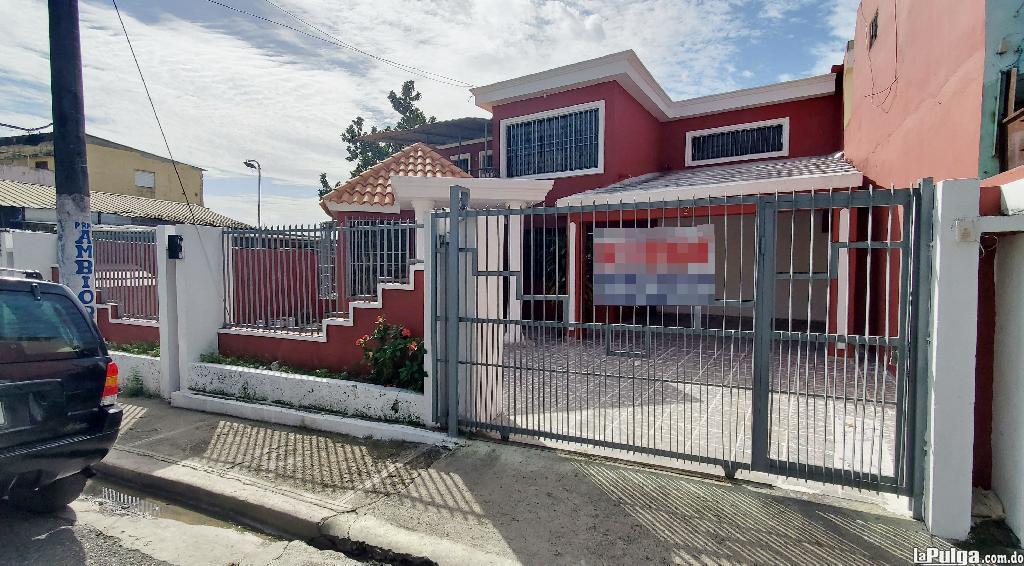 Casa de 2 Niveles en Buena Vista Primera Santo Domingo Norte Foto 7128231-2.jpg