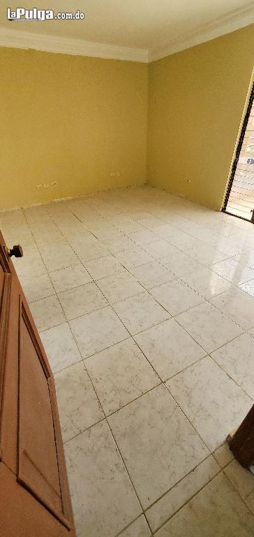 Casa de 2 Niveles en Buena Vista Primera Santo Domingo Norte Foto 7128231-5.jpg