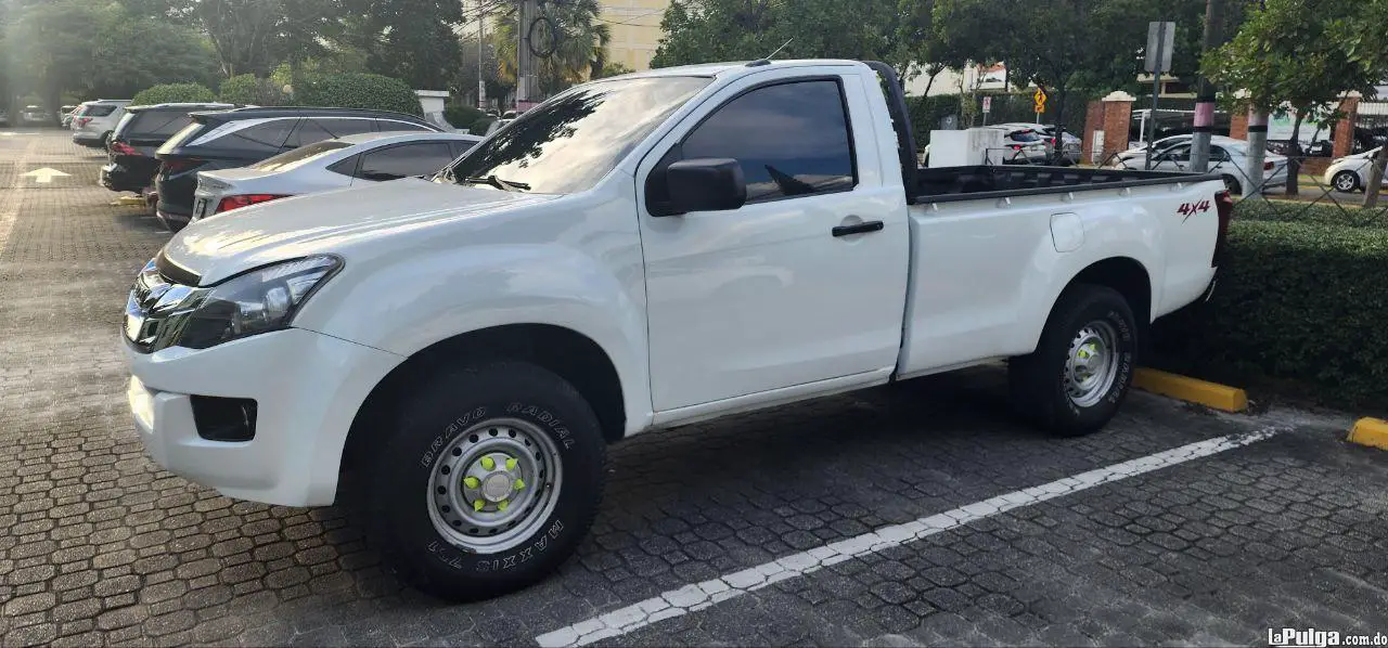 Vendo Isuzu D Max 2013 Upgrade LS Foto 7128664-4.jpg