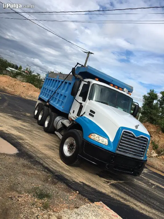 Mack Pennacle Volteo 18 Metros cúbicos 2009 Azul y Blanco 2009 Diesel Foto 7129427-5.jpg