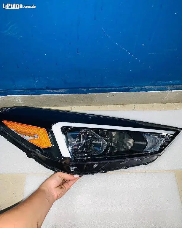 PANTALLA HYUNDAI TUCSON 18 LH CON LED  Foto 7130071-1.jpg