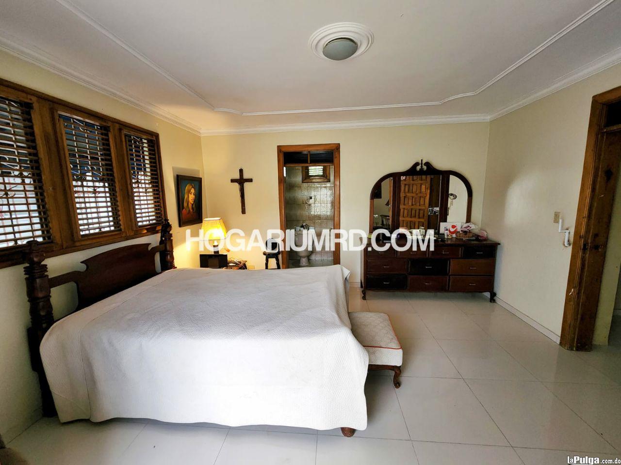 Casa en venta. Los Restauradores. IDEAL PARA NEGOCIOS RD17900000 Foto 7130201-2.jpg