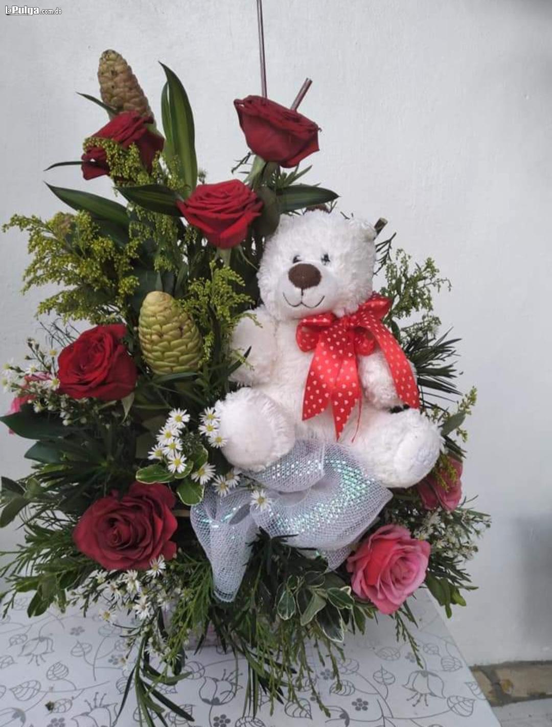 Arreglos florales San valentin 2023 Foto 7130362-5.jpg