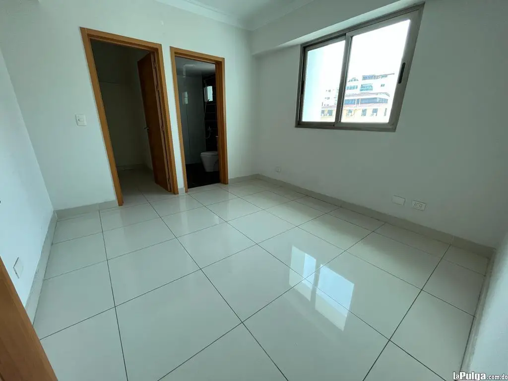 Apartamento en sector DN - Gazcue 2 habitaciones 2 parqueos Foto 7131246-2.jpg