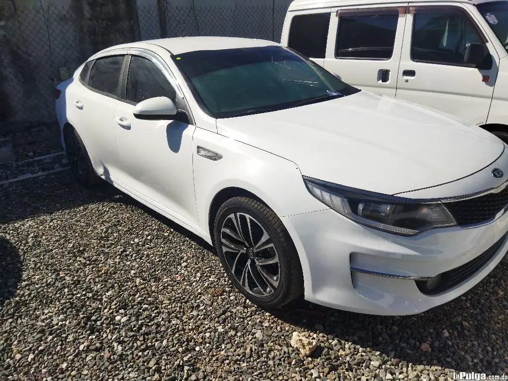 Kia K5 2017  Foto 7132799-2.jpg