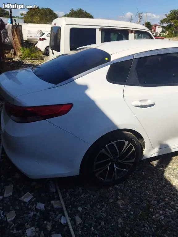 Kia K5 2017  Foto 7132799-3.jpg