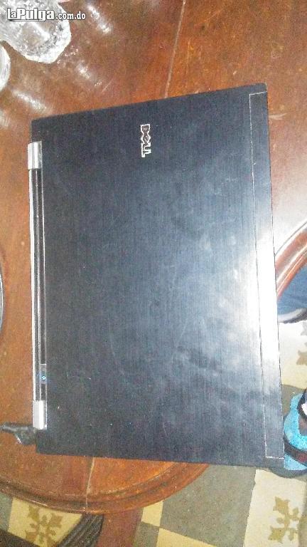 Laptop Dell 4Gg de Ram 160 disco duro No tiene bateria Foto 7134914-3.jpg