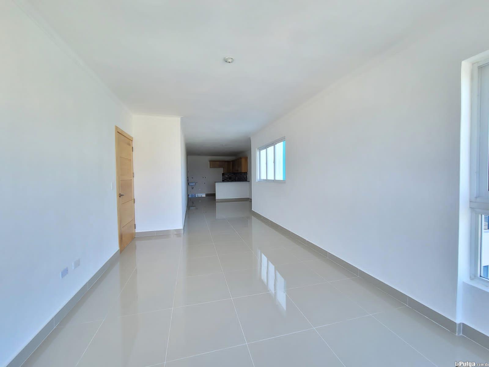 Apartamento en sector SDO - Costa Verde 2 habitaciones 1 parqueos Foto 7135050-3.jpg