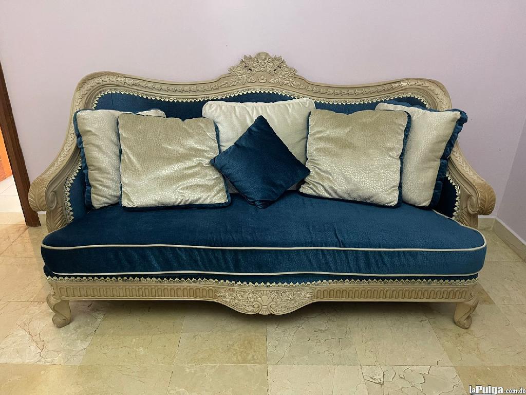 Set de sofas estilo clasico tapizado en terciopelo azul Foto 7135905-3.jpg