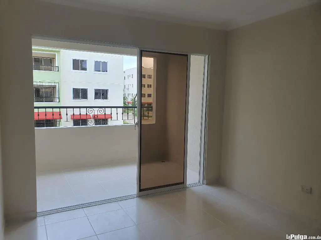 Apartamento en sector SDE - Oriental Zona 3 habitaciones 2 parqueos Foto 7136492-4.jpg