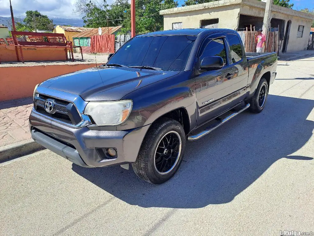 Toyota Tacoma 2012  en Barahona Foto 7136567-3.jpg