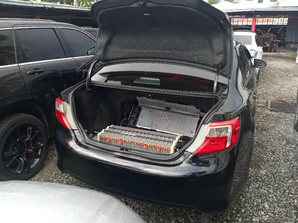 REPARACION VEHICULOS HIBRIDOS EN GENERAL Foto 7137430-3.jpg