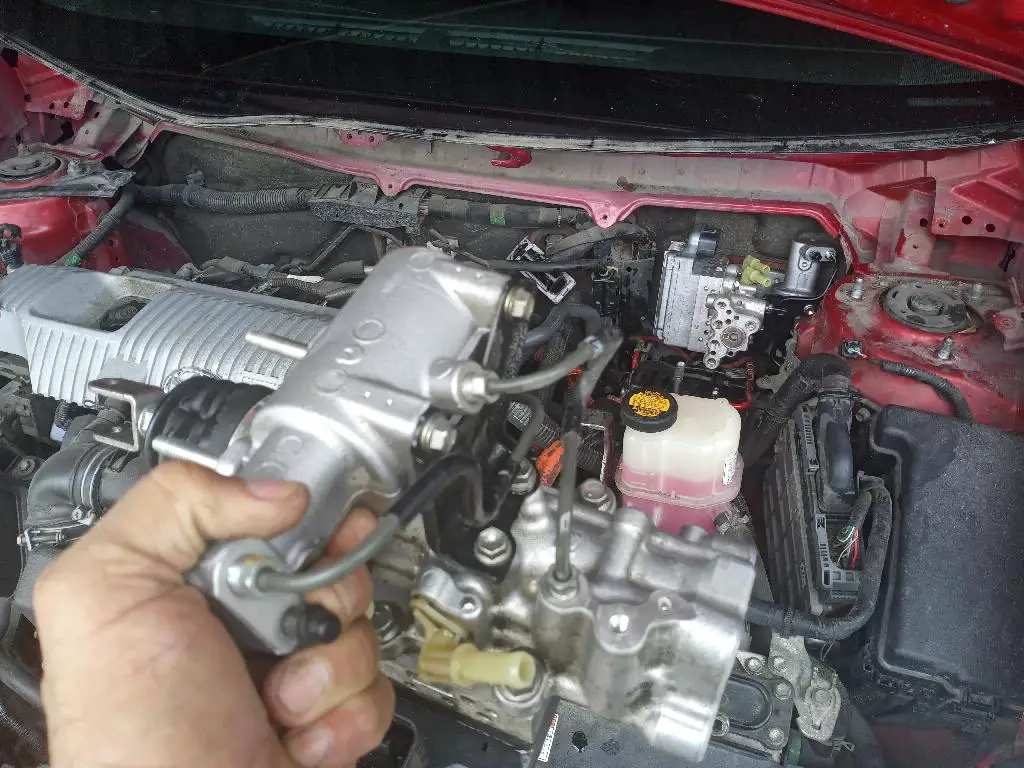 REPARACION VEHICULOS HIBRIDOS EN GENERAL Foto 7137430-4.jpg