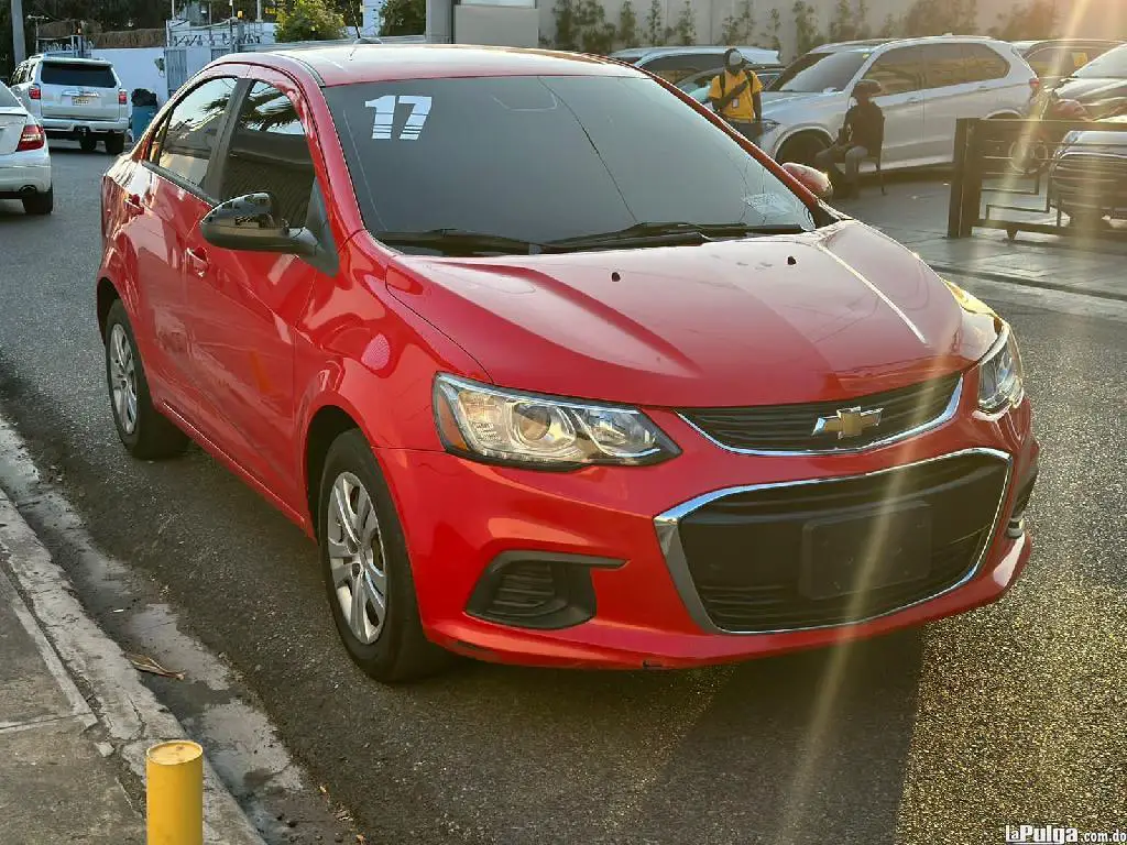 Vendo mi Chevrolet Sonic 2017 Gasolina Foto 7139169-4.jpg