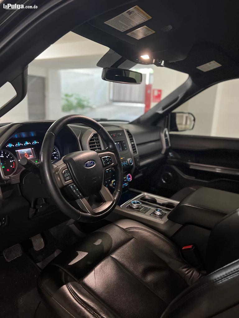 Ford Expedition XLT 2018 Foto 7140497-2.jpg