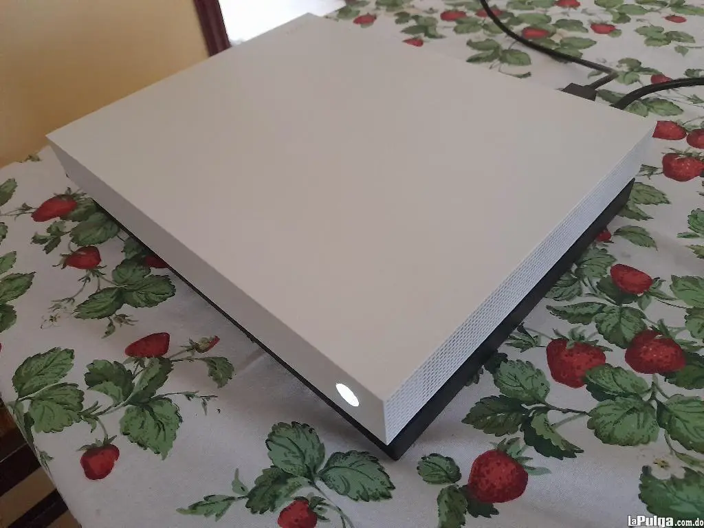 Xbox One X Foto 7140780-1.jpg