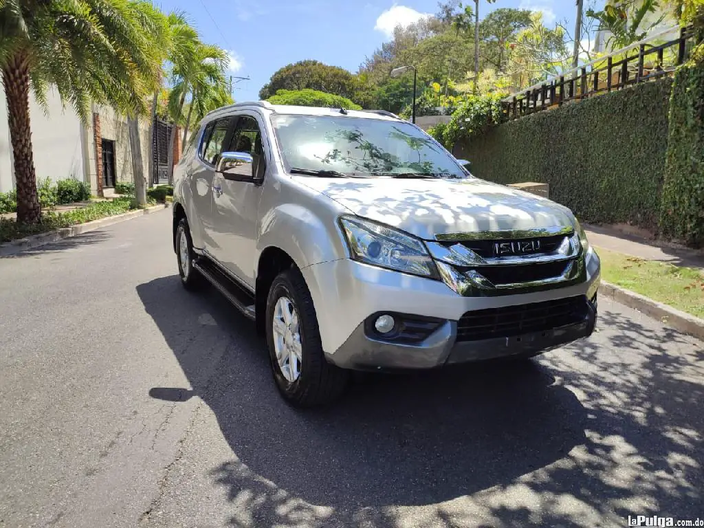 Isuzu D Max 2015 Diesel Foto 7143266-4.jpg