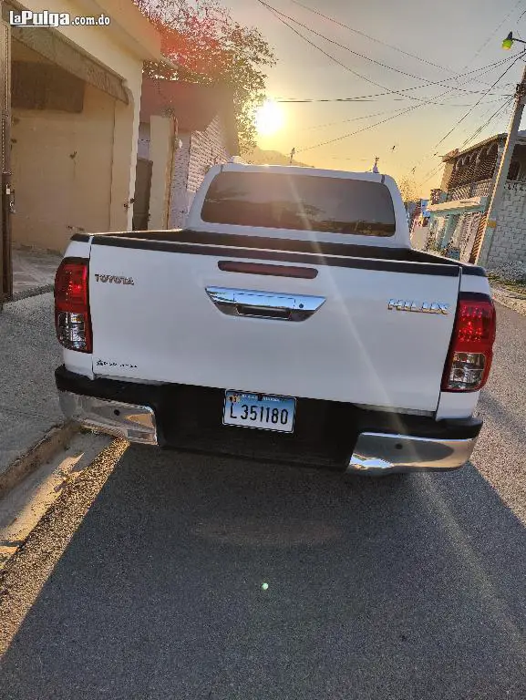 Toyota Hilux 2016 Diesel  en Duvergé Foto 7143946-1.jpg