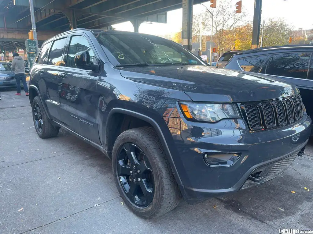 Jeep Grand Cherokee 2018  Foto 7143955-1.jpg