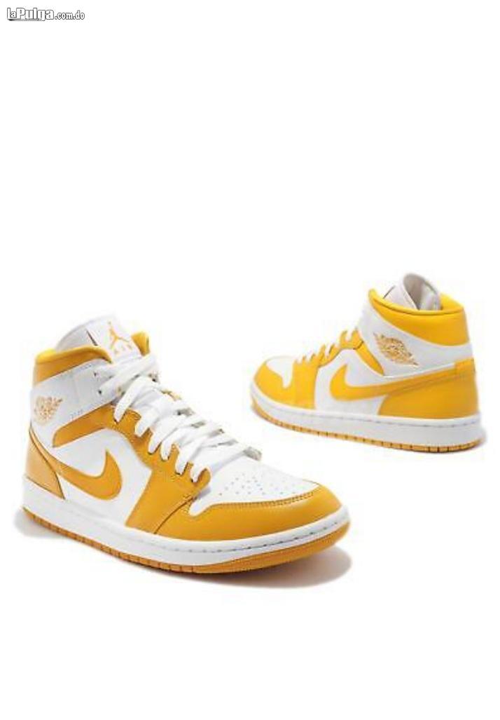 Nike Wmns Air Jordan 1 Mid University Dorado Blanco Mujeres AJ1  Foto 7145210-3.jpg