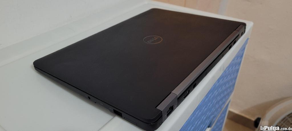 Dell 5570 17 Pulg Core i7 6ta Ram 16gb Disco 256gb Aty Radeon 2gb Dedi Foto 7146744-2.jpg