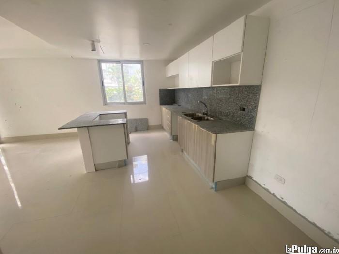 Apartamento en sector SDO - Santo Domingo 4 habitaciones 2 parqueos Foto 7146907-4.jpg