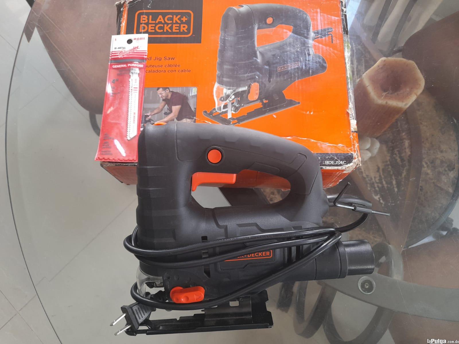 Caladora marca Black  Decker practicamente nueva Foto 7147351-2.jpg